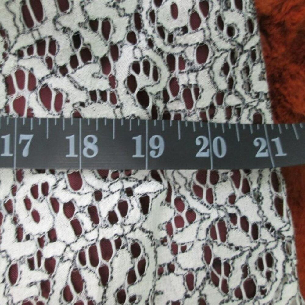 CARVEN Lace Pattern Knee-Length Skirt -L/10-White/Burgandy NWT - Picture 13 of 15